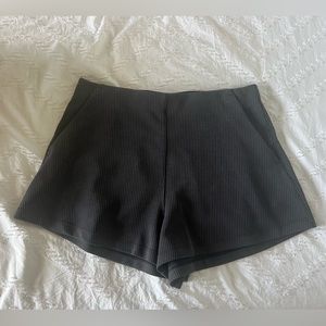 Lululemon Ribbed Softstreme High Rise Short 2”